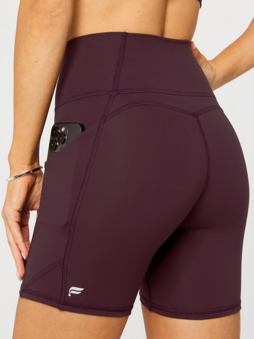 NWT Women’s Fabletics High Waisted PureLuxe Oasis 6” Shorts Oxblood Small Short